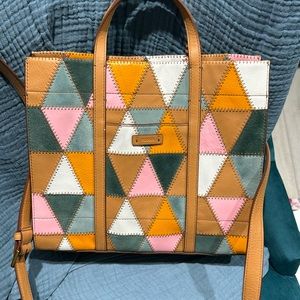 Fossil Kingston shopper